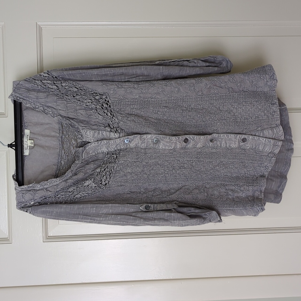 Women's shirt